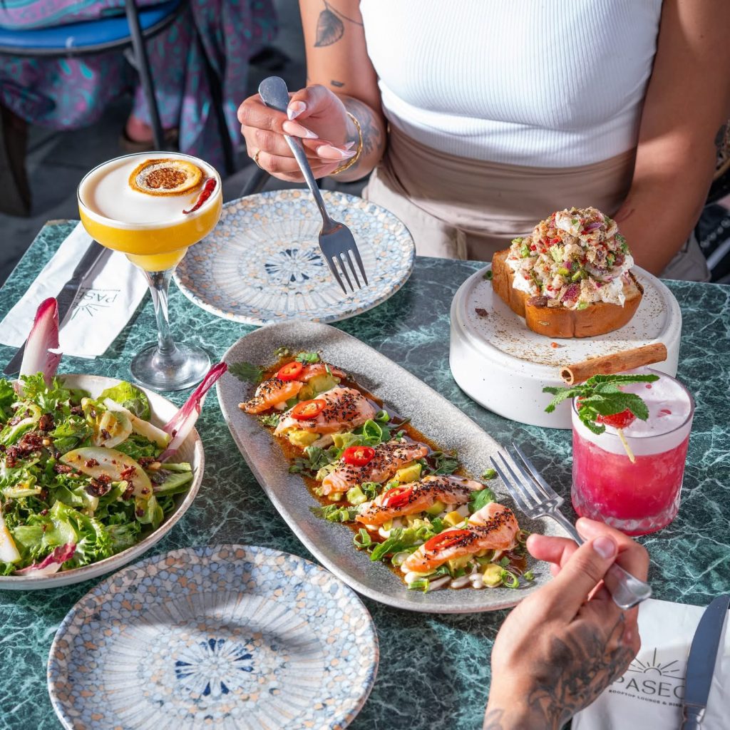 מרופטופ מול הים ועד בירה מהחבית: 10 מקומות בראשון לציון שיעשו לכם את הערב פסאו